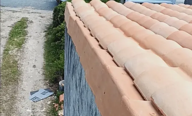 Réalisation d’une couverture à Aytré en tuile Romane canal, Rochefort, HD Rénovation